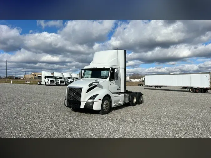 2018 Volvo VNL300