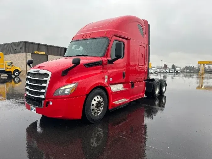 2019 Freightliner T12664ST