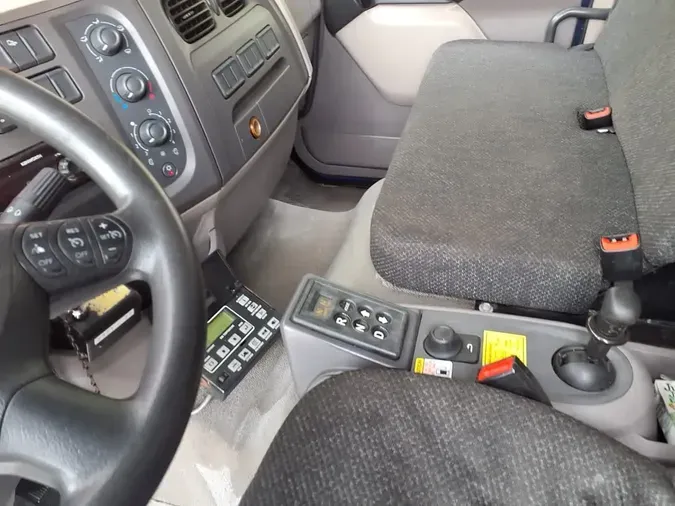 2017 KENWORTH TRUCKS T270