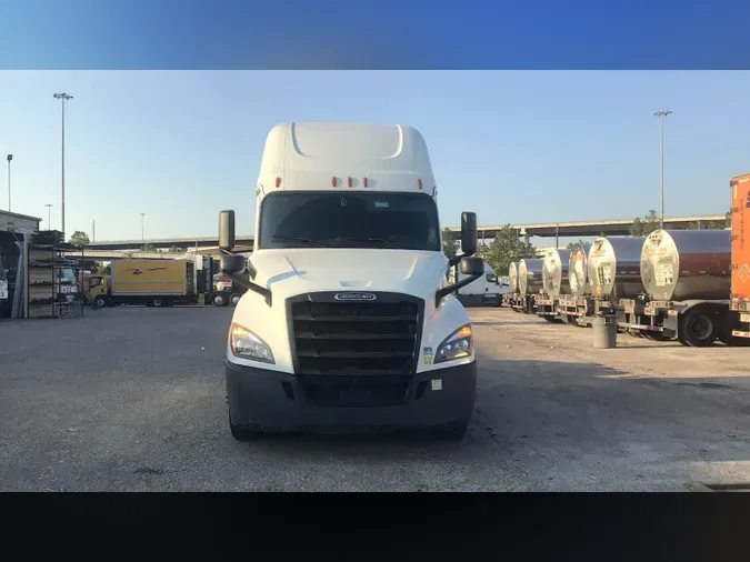 2020 Freightliner Cascadia