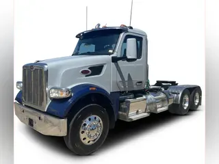 2023 Peterbilt 567