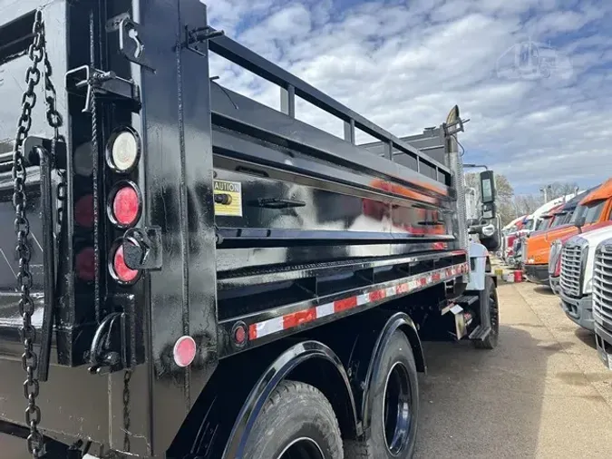 2004 INTERNATIONAL WORKSTAR 7500