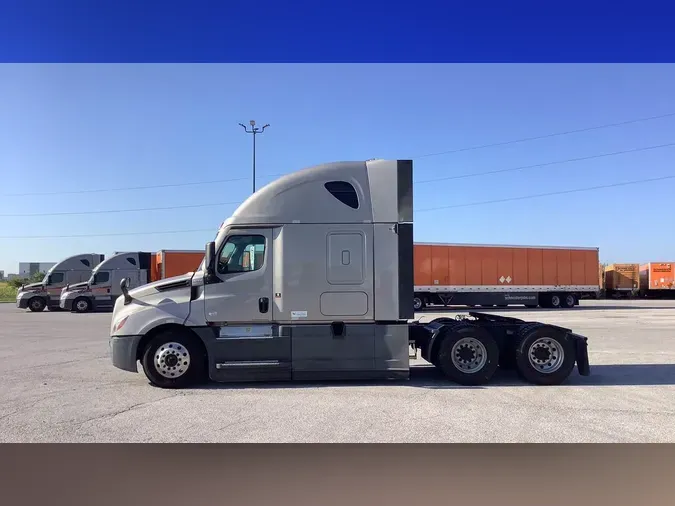 2023 Freightliner Cascadia 12655fe64fb4d78686719984cfbfd51e767