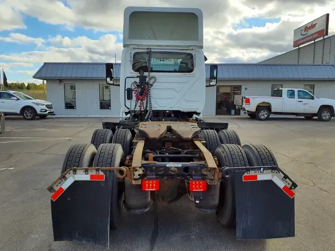 2019 NAVISTAR INTERNATIONAL LT625 DAYCAB T/A5609229133e3e1d536275715ae864c09