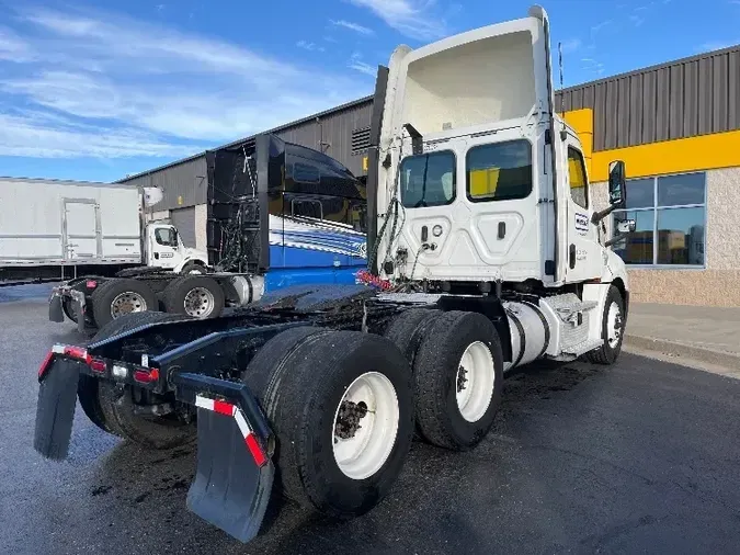 2020 Freightliner T12664ST