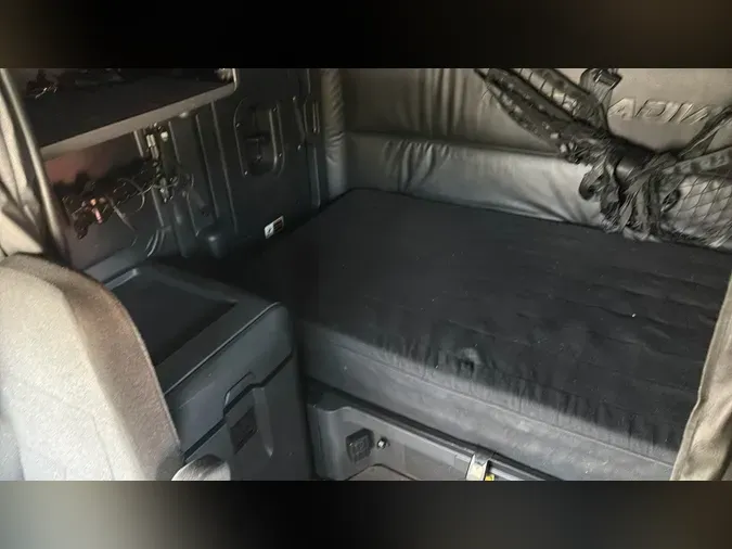 2024 Freightliner Cascadia 126