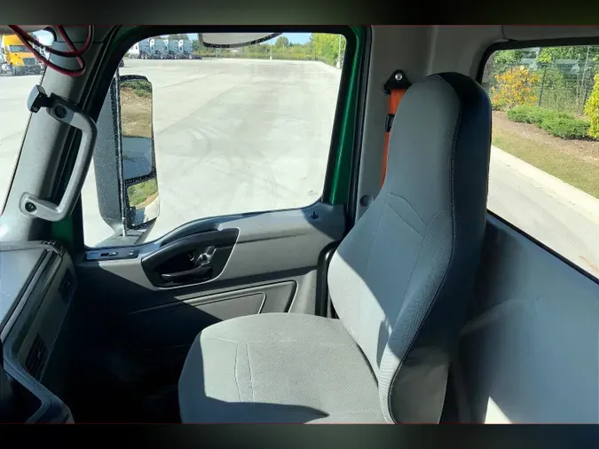2020 INT LT625 6x4