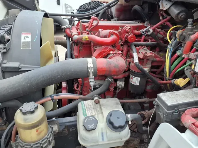 2019 FREIGHTLINER M2 106