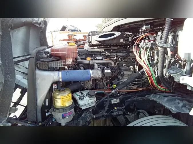 2020 Freightliner Cascadia 126