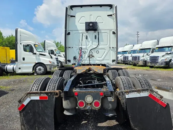 2019 FREIGHTLINER NEW CASCADIA PX12664