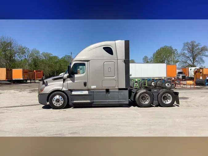 2020 Freightliner Cascadia