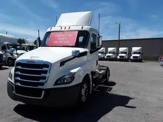 2020 FREIGHTLINER NEW CASCADIA 126