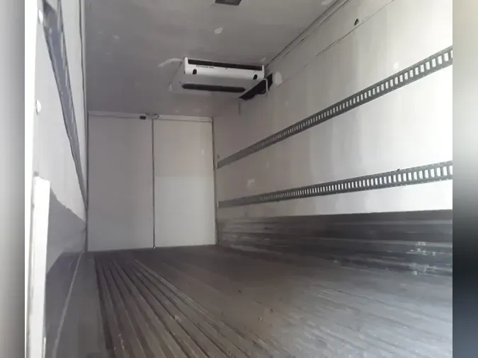 2020 FREIGHTLINER/MERCEDES M2 106