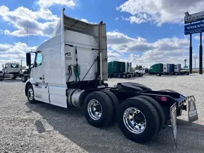 2020 Volvo VNR64T640