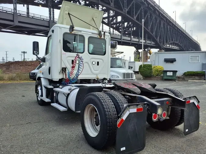 2018 FREIGHTLINER CASCADIA 113