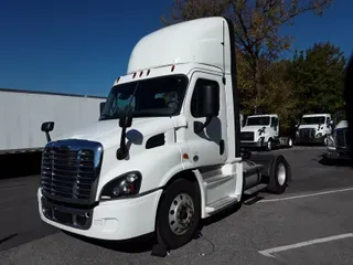 2018 FREIGHTLINER/MERCEDES CASCADIA 113