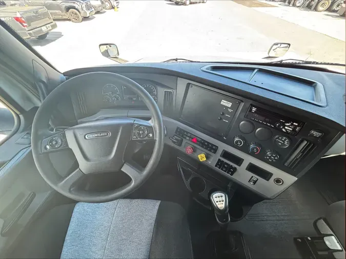 2020 FREIGHTLINER CASCADIA 126