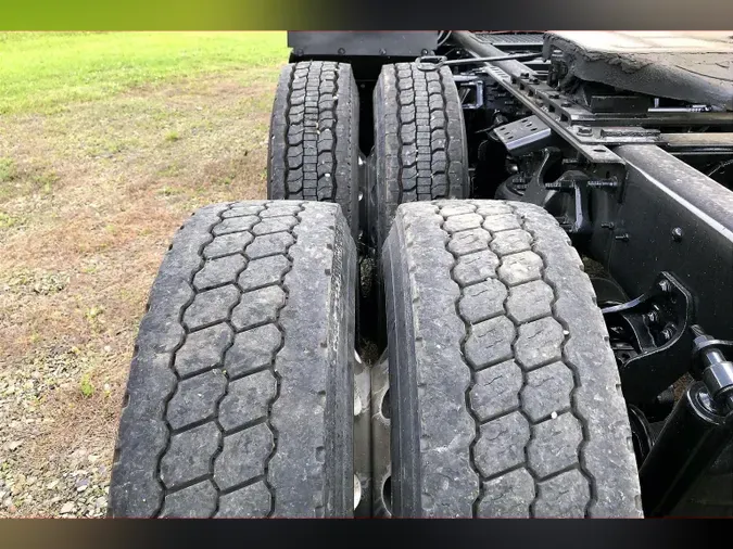 2022 INT LT625 6x4