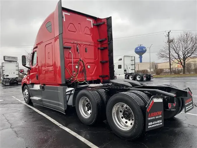 2021 FREIGHTLINER CA126