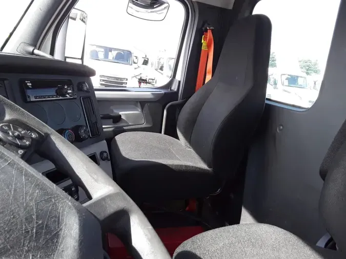 2019 FREIGHTLINER NEW CASCADIA PX12664