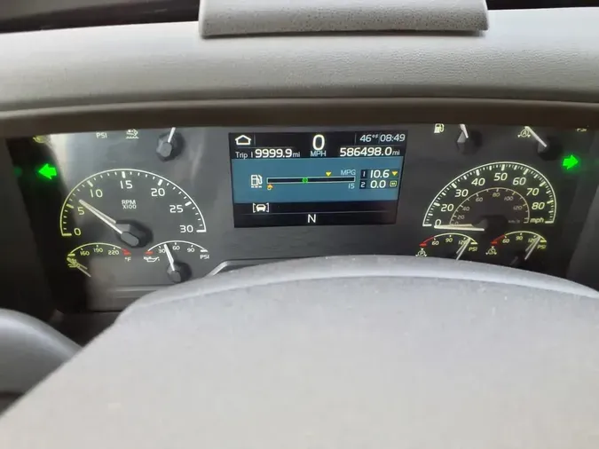 2019 VOLVO VNL64T-760