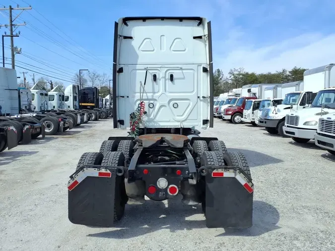 2020 FREIGHTLINER/MERCEDES CASCADIA 125