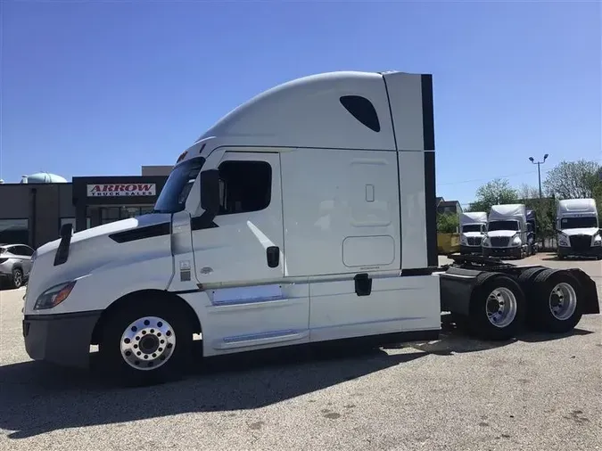 2021 FREIGHTLINER CA126