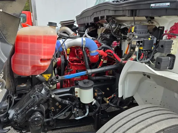 2019 NAVISTAR INTERNATIONAL 4300