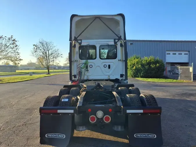 2020 FREIGHTLINER/MERCEDES NEW CASCADIA PX12664