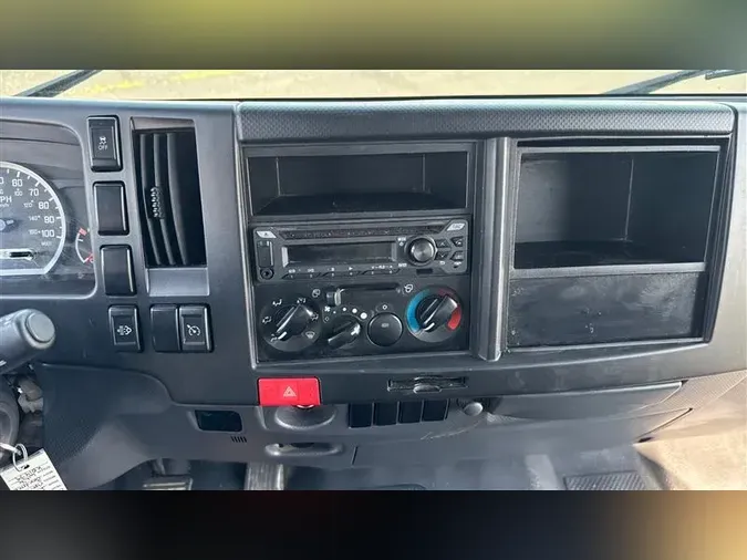 2023 ISUZU NPR-XD