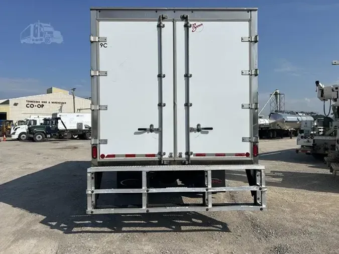 2020 FREIGHTLINER BUSINESS CLASS M2 106