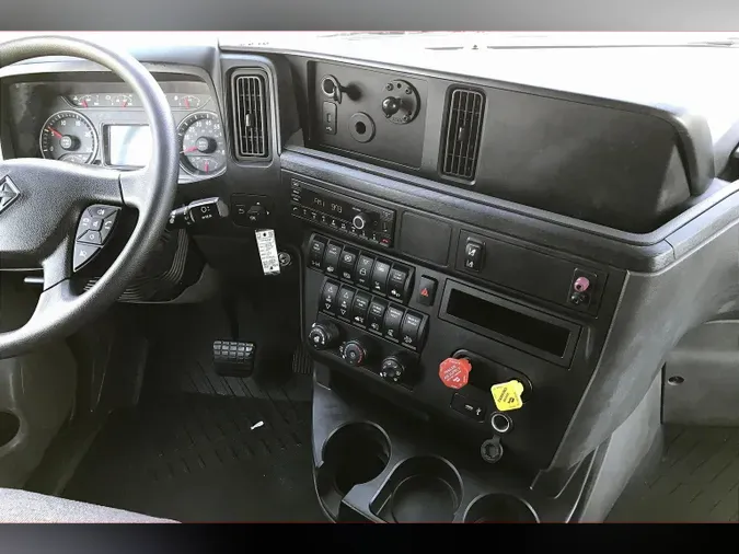 2023 INT LT625 6x4