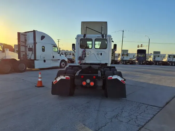 2018 FREIGHTLINER/MERCEDES CASCADIA 125