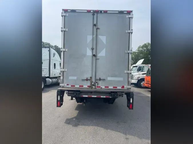 2015 FREIGHTLINER M2 106
