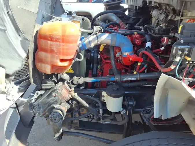 2020 NAVISTAR INTERNATIONAL MV607 (4X2)