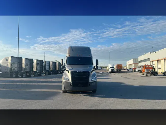 2024 Freightliner Cascadia