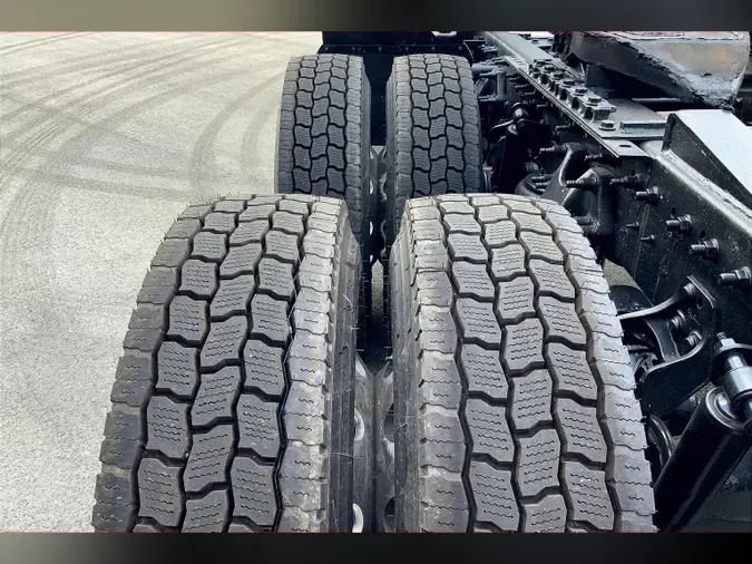 2019 INT LT625 6x4