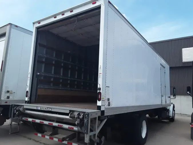 2019 FREIGHTLINER M2 106