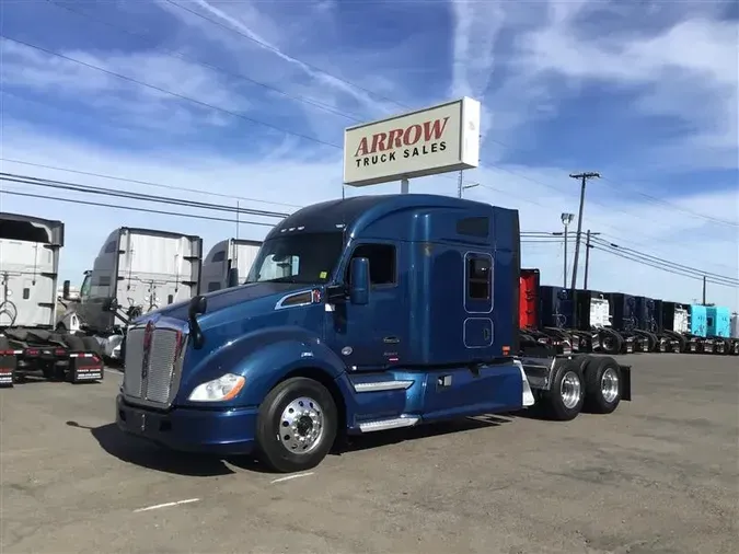 2022 KENWORTH T680