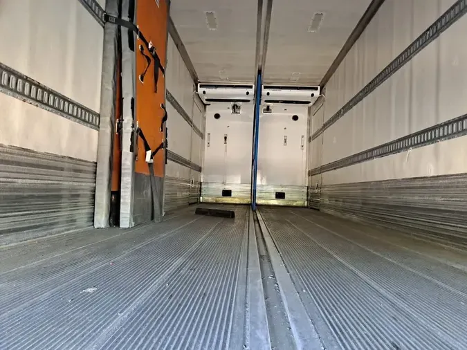 2019 FREIGHTLINER/MERCEDES M2 106