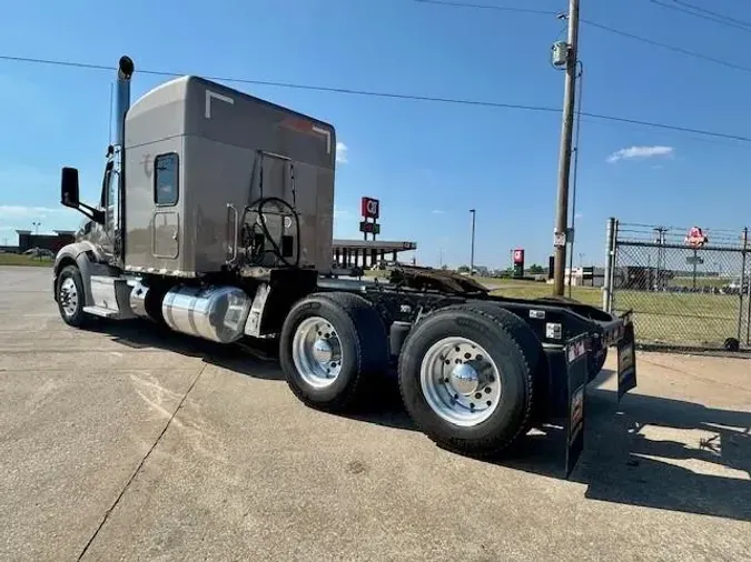 2020 Peterbilt 579
