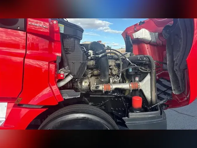 2022 FREIGHTLINER CA126