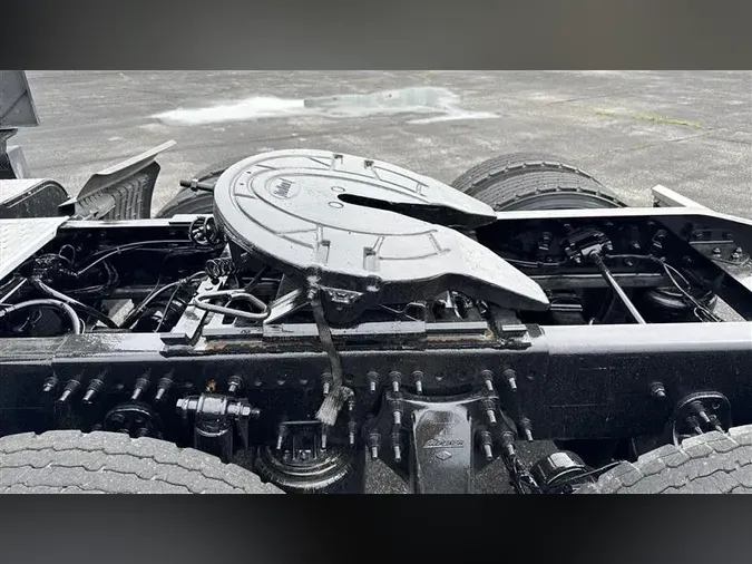 2020 FREIGHTLINER CA126