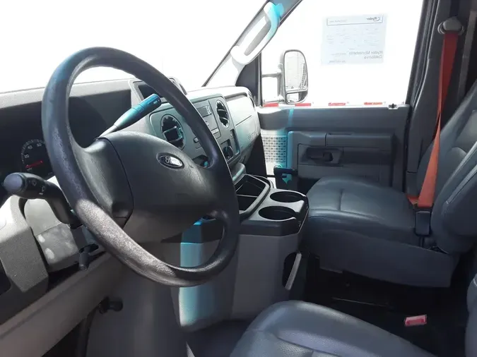 2017 FORD E350