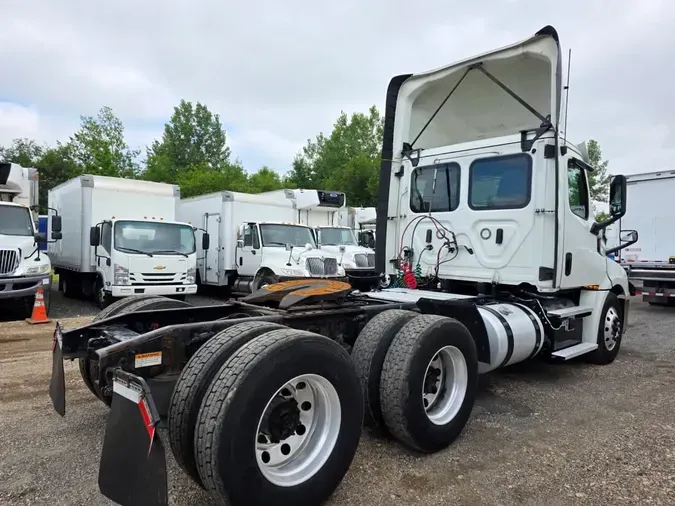 2019 FREIGHTLINER NEW CASCADIA PX12664