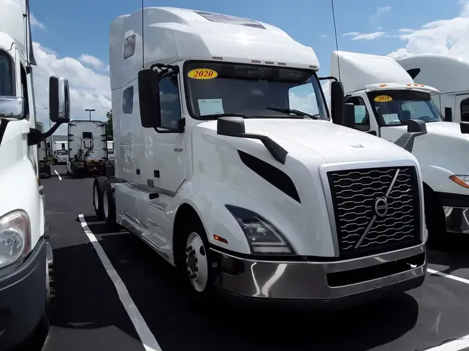 2020 VOLVO VNL64T-760