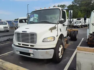 2015 FREIGHTLINER/MERCEDES M2 106