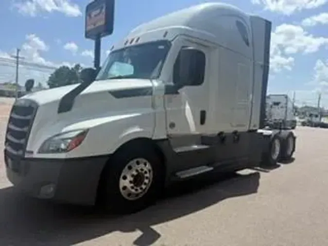 2022 Freightliner Cascadia56521de46071f55e971a0286d10f9c95