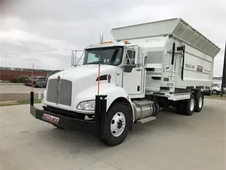2021 KENWORTH T370