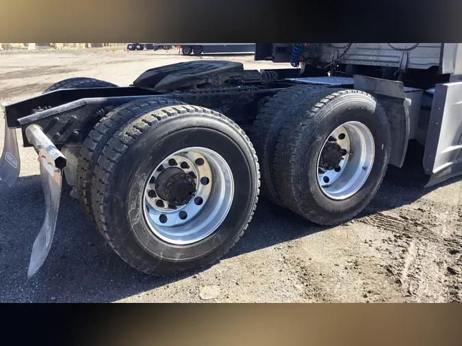 2022 Freightliner Cascadia 126